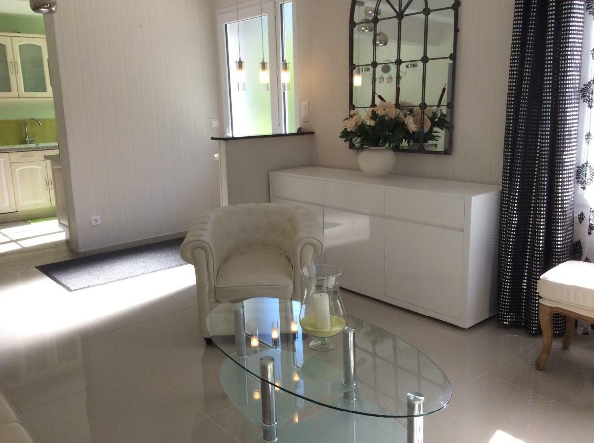 Villa Maison Blanche Tulle 1 A 4 Personnes מראה חיצוני תמונה